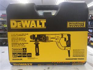 DEWALT D25263K VARIABLE SPEED CORDED ROTARY HAMMER DRILL Brand New